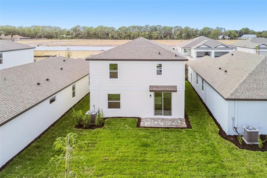 Exterior details and patio area of a home in Southpointe, Palmetto (Image 3).