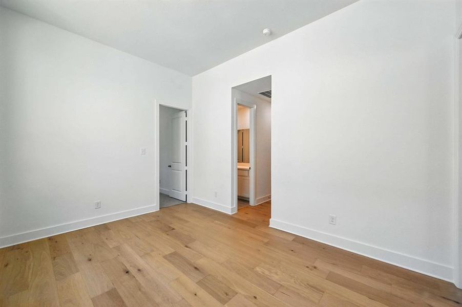 Spacious, unfurnished interior of a new home in Thompson Farms: 60ft. lots, Van Alstyne (Image 25). Spacious, unfurnished interior of a new home in Thompson Farms: 60ft. lots, Van Alstyne (Image 25).