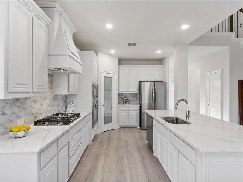 Furnished interior view inside a new home in Star Ranch, Godley (Image 35).