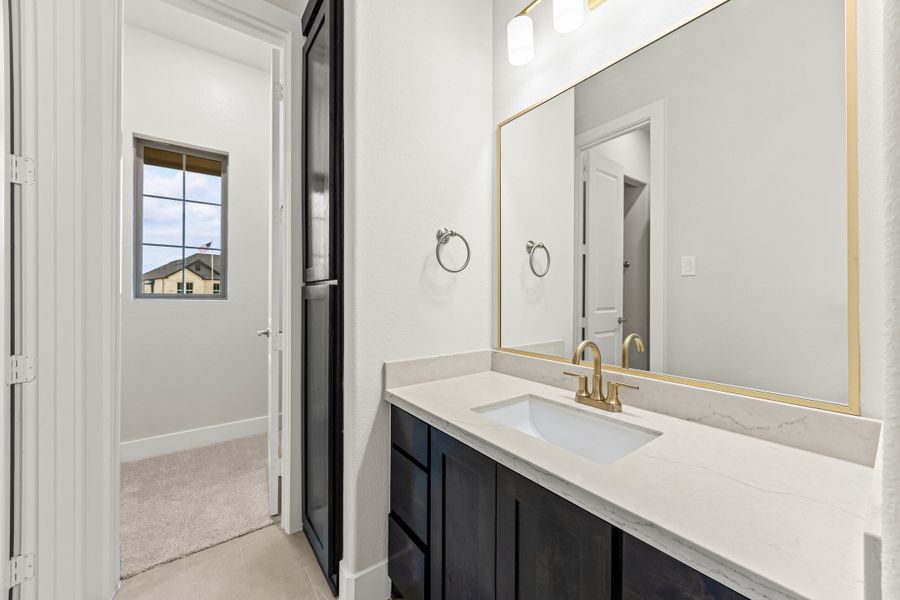 Furnished interior view inside a new home in Tuscan Estates, Waxahachie (Image 11).