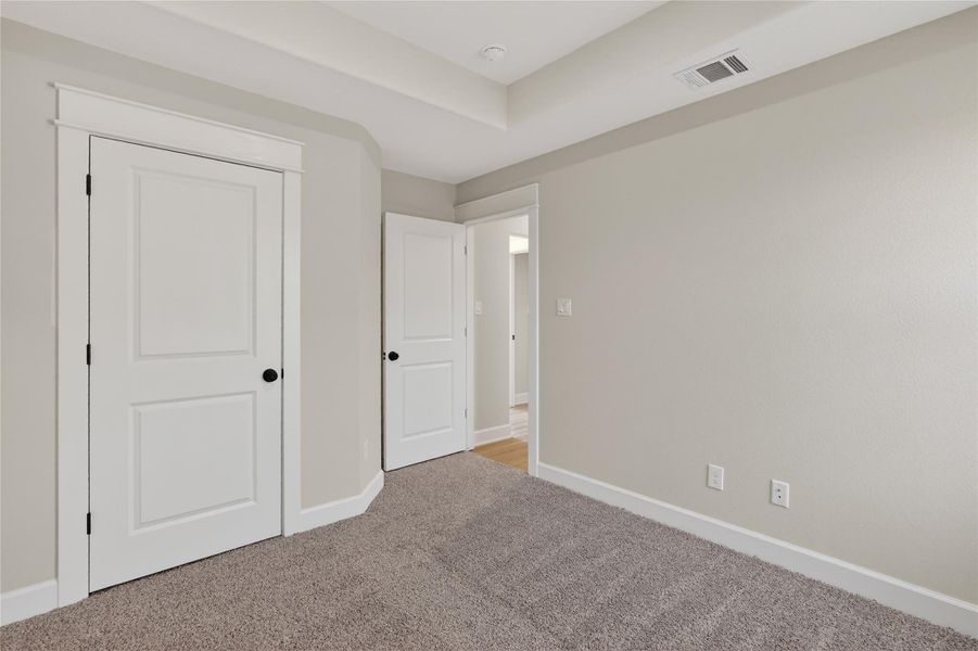 Spacious, unfurnished interior of a new home in , Snook (Image 27).