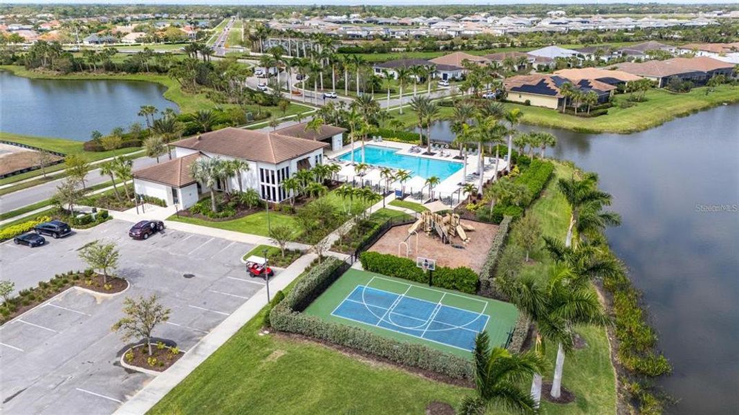 Community amenities in , Sarasota (Image 39).