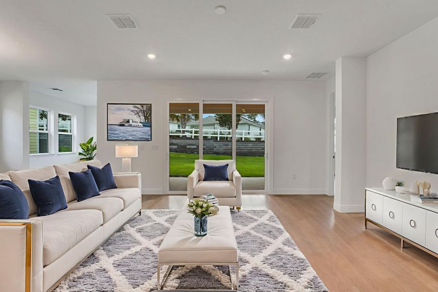 Lady Lake, FL New Home.  - Slide 9