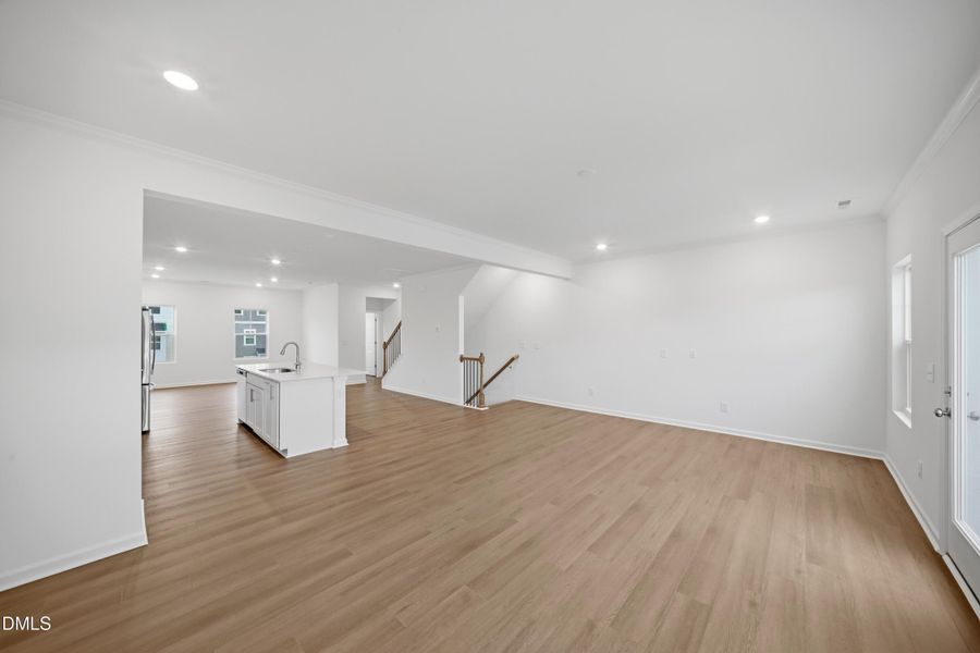 6_SUN_Stoneriver_Pic_Colton_Great_1of4