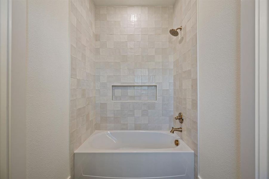 Image 40 of a home in NorthGlen. Image 40 of a home in NorthGlen.