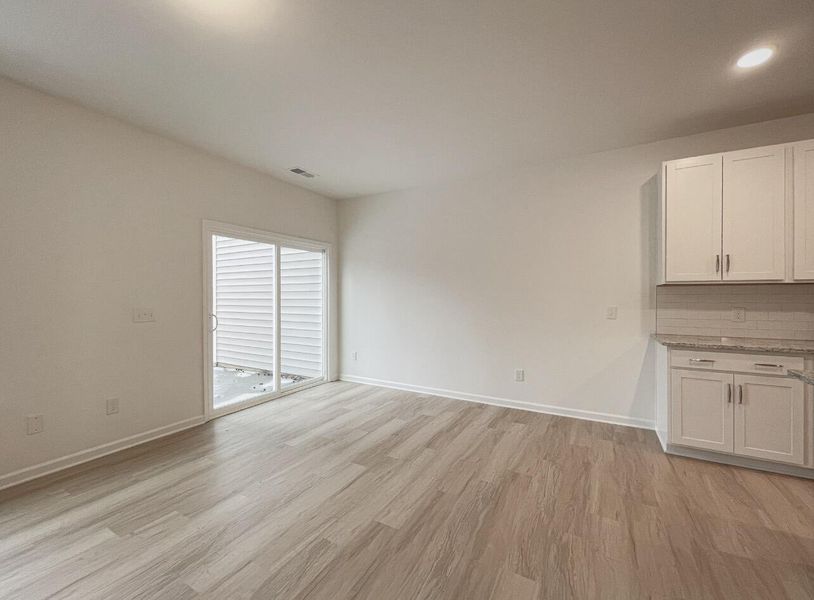 Spacious, unfurnished interior of a new home in East Main Townes, Spartanburg (Image 15).