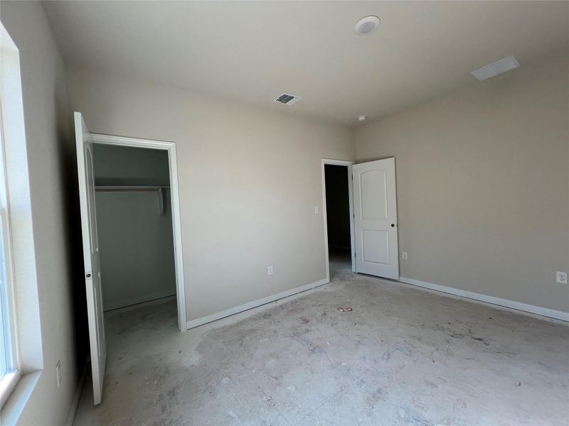 Image 35 of a home in Rolling Glen.