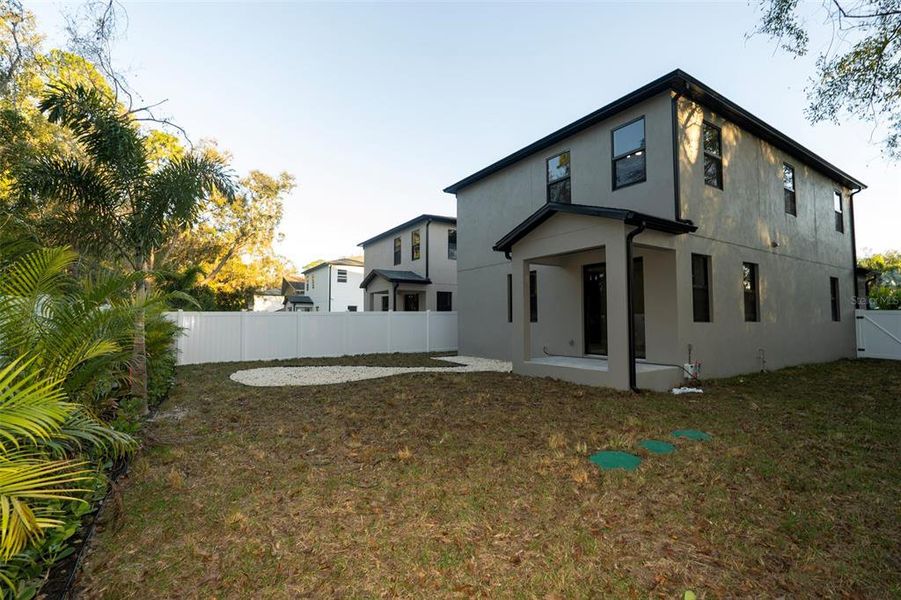 Exterior details and patio area of a home in , Tampa (Image 27).