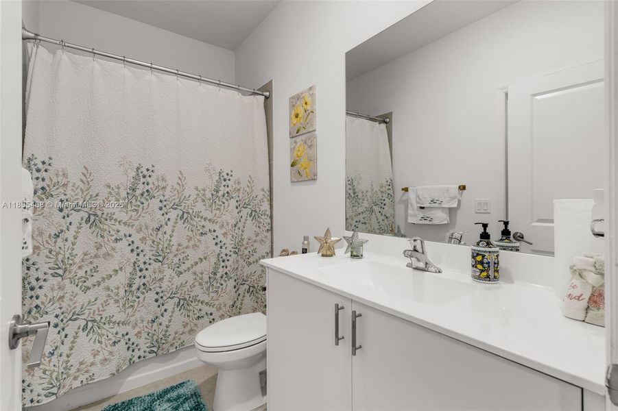 Furnished interior view inside a new home in , Homestead (Image 4).