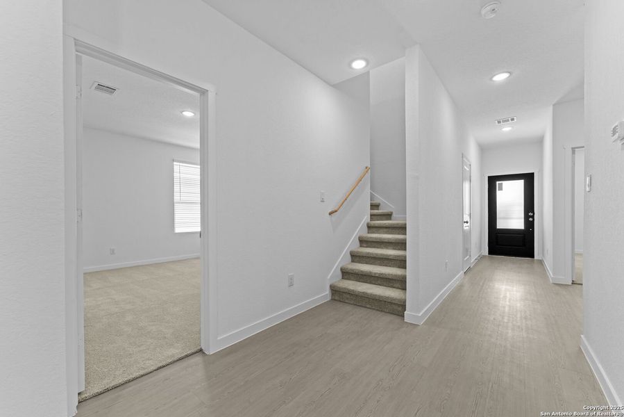 Spacious, unfurnished interior of a new home in Parkside: Coastline Collection, New Braunfels (Image 23).