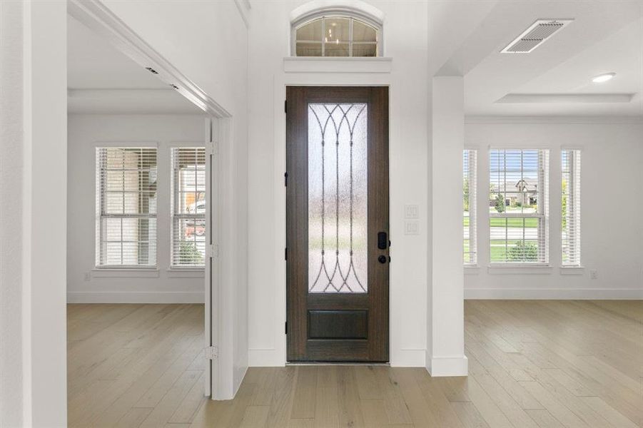 Spacious, unfurnished interior of a new home in Woodcreek, Fate (Image 9). Spacious, unfurnished interior of a new home in Woodcreek, Fate (Image 9).
