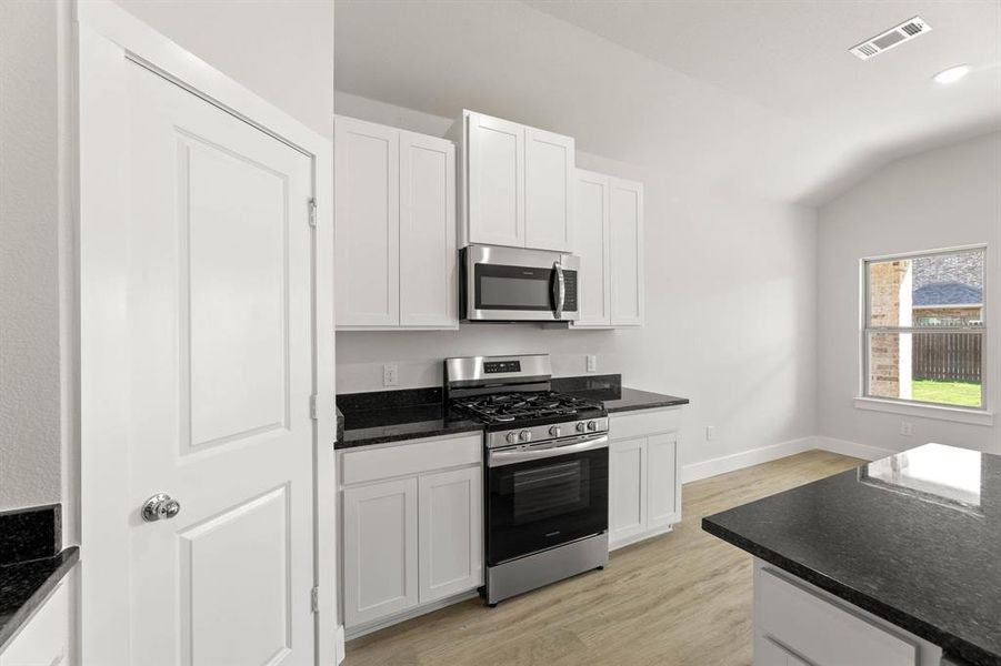 228 Tradd-Kitchen-5 228 Tradd-Kitchen-5