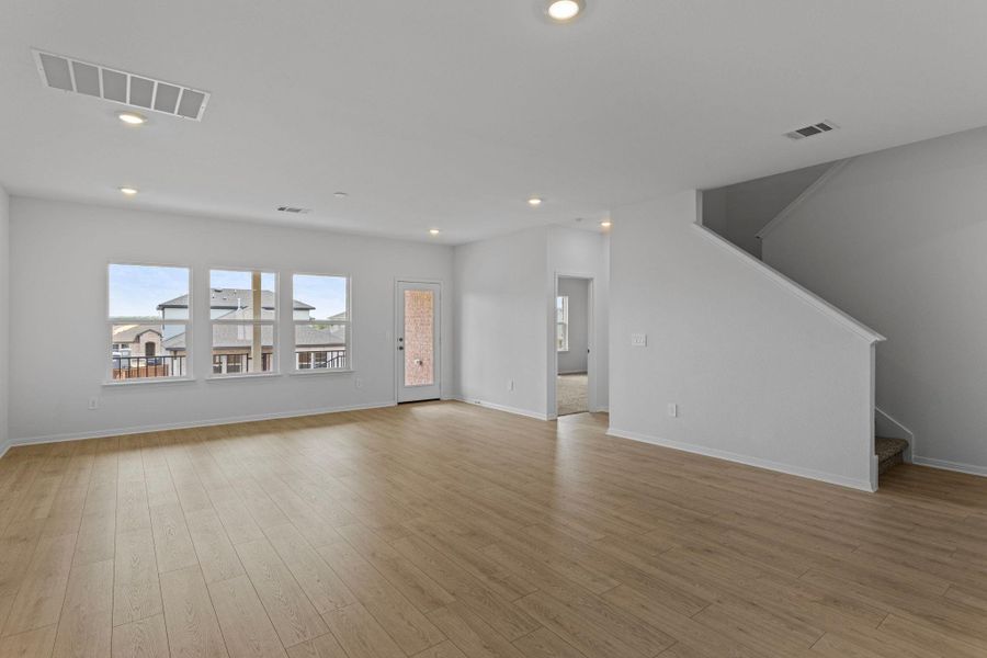 Spacious, unfurnished interior of a new home in Bar W Ranch, Georgetown (Image 30). Spacious, unfurnished interior of a new home in Bar W Ranch, Georgetown (Image 30).