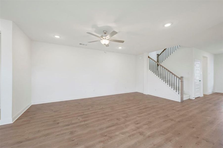 Spacious, unfurnished interior of a new home in Talia – Garden Series, Mesquite (Image 31).