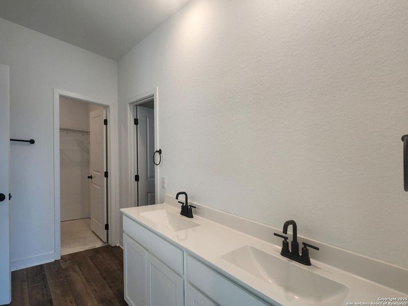 Furnished interior view inside a new home in Arcadia Ridge, San Antonio (Image 2).