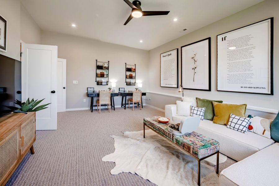 Representative furnished interior of a home built from the Avery by Fischer Homes in Twin Lakes, Hoschton (Image 72).