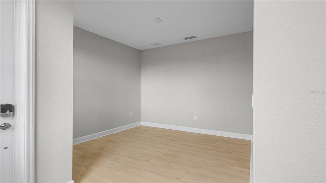 Spacious, unfurnished interior of a new home in Cresswind at Lake Harris, Tavares (Image 24). Spacious, unfurnished interior of a new home in Cresswind at Lake Harris, Tavares (Image 24).