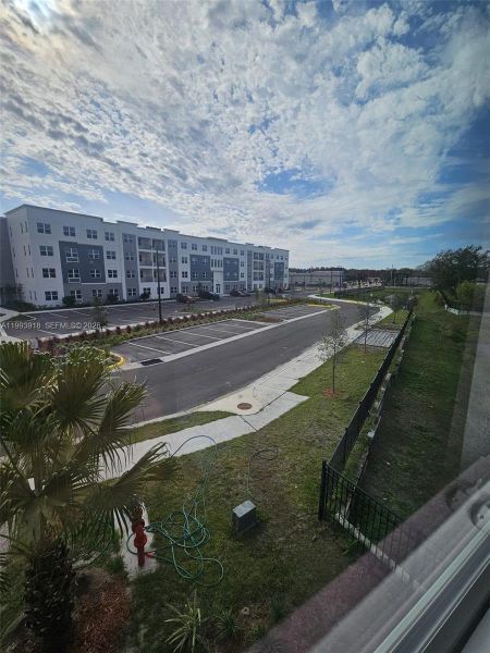 Image 38 of a home in .