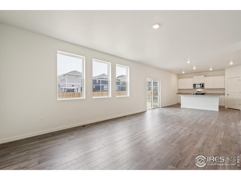 Spacious, unfurnished interior of a new home in Westgate, Greeley (Image 14).