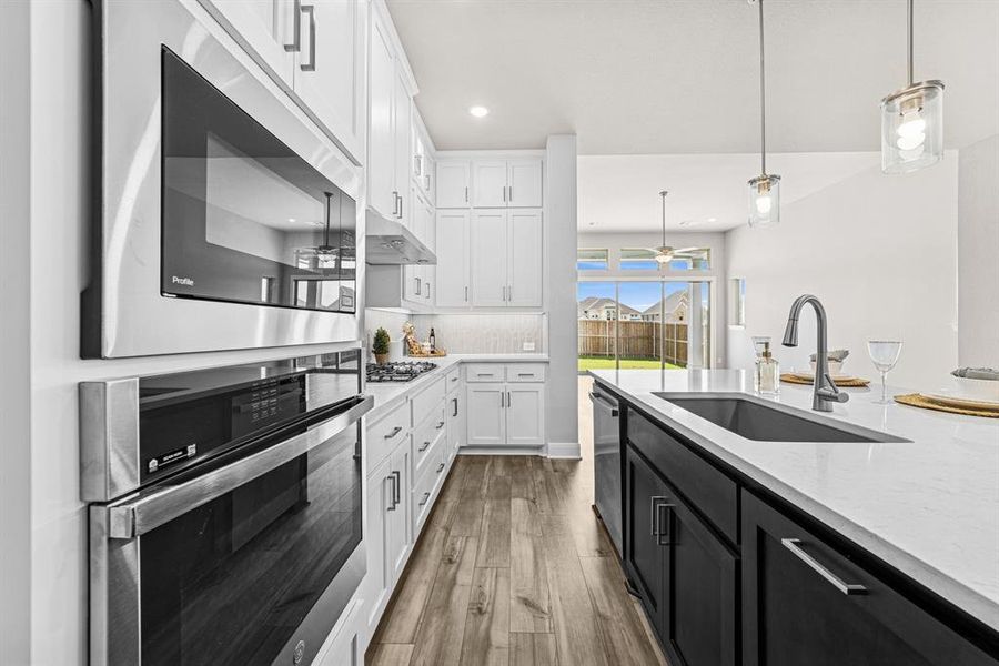 Furnished interior view inside a new home in Sandbrock Ranch, Aubrey (Image 14).