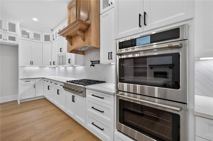 Furnished interior view inside a new home in , Lawrenceville (Image 10).