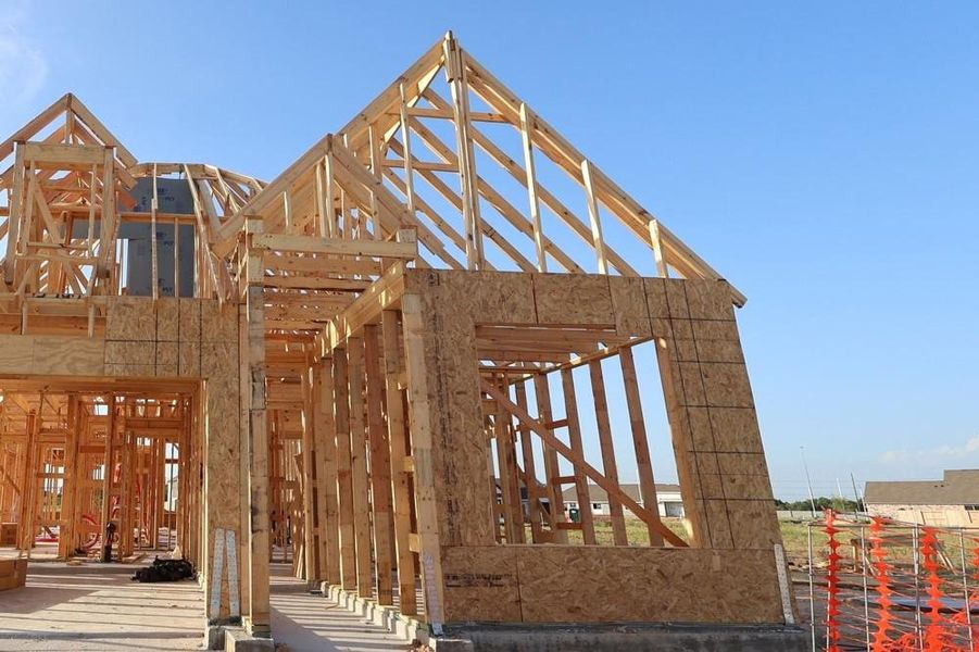 Let us show you how our advanced framing techniques have stood the test of time and allow more insulation for a quieter and more energy efficient home.