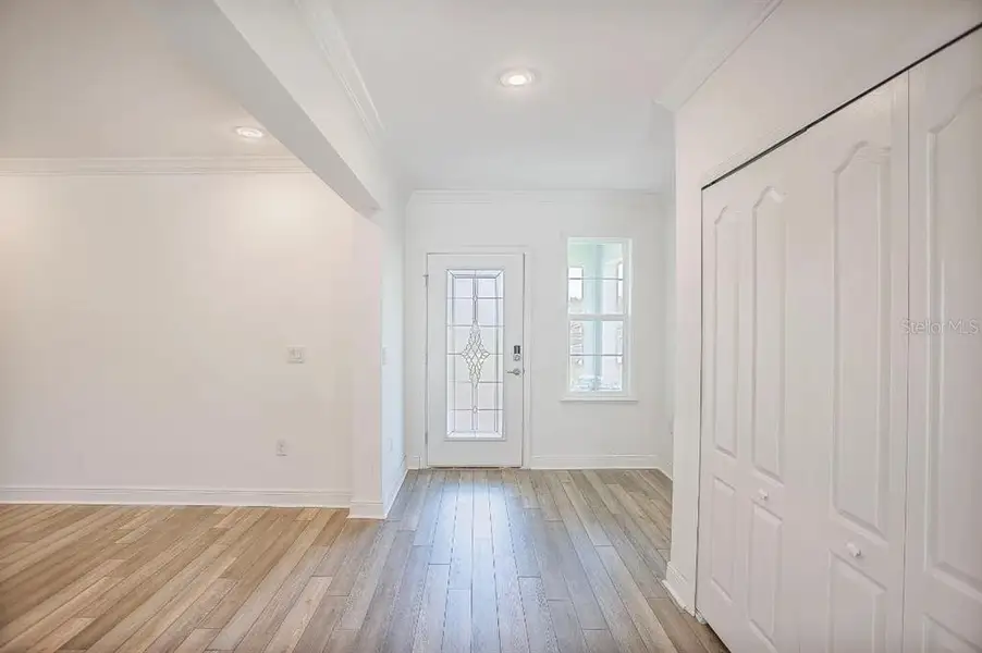 Spacious, unfurnished interior of a new home in Oakhaven Walk, Gainesville (Image 11). Spacious, unfurnished interior of a new home in Oakhaven Walk, Gainesville (Image 11).