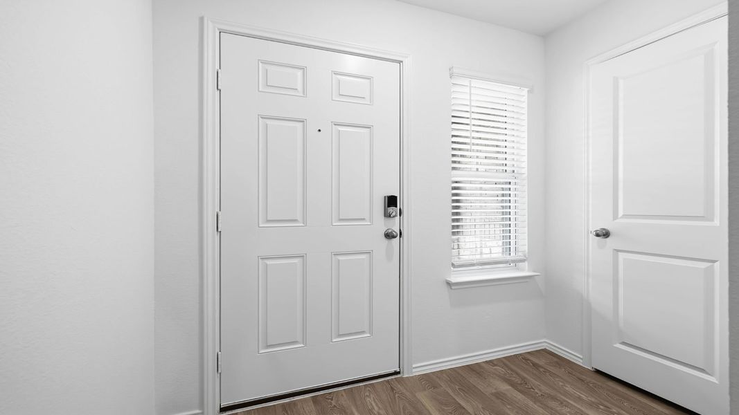 Representative unfurnished interior of a home built from the The Magnolia by D.R. Horton in Palomino, Manor (Image 10).
