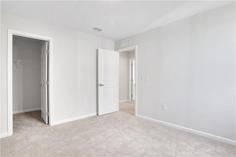 Spacious, unfurnished interior of a new home in Summertree, Stone Mountain (Image 37).