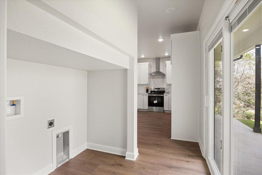 Spacious, unfurnished interior of a new home in , Granbury (Image 21).