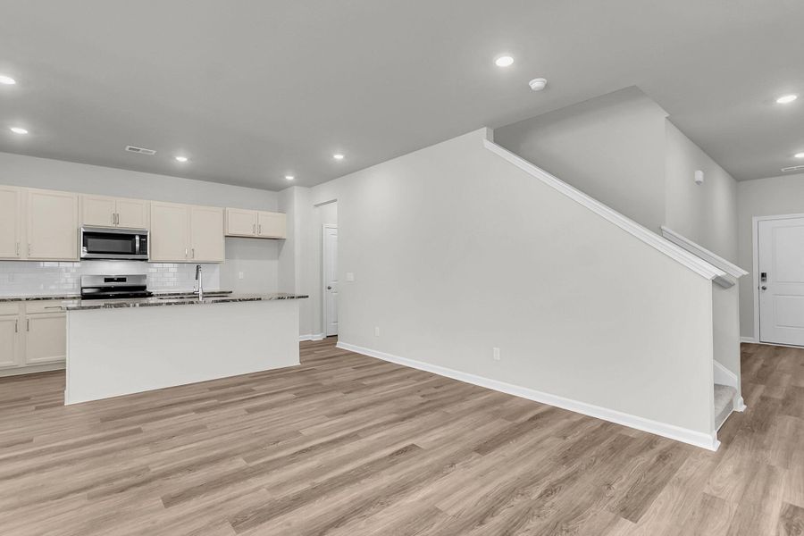 Spacious, unfurnished interior of a new home in Wildcat Chase, Summerville (Image 19).