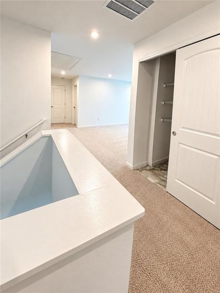 Spacious, unfurnished interior of a new home in Crossvine Estates, Braselton (Image 8).