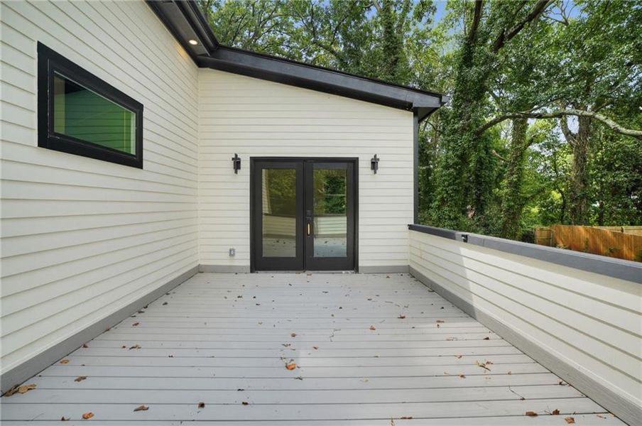 Exterior details and patio area of a home in , Atlanta (Image 4).