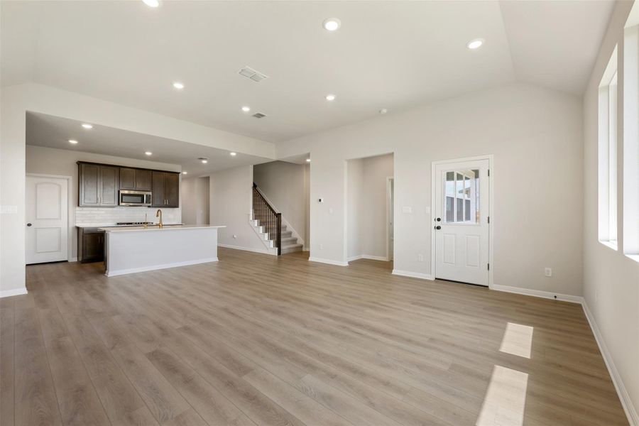 Representative images and renderings are for illustrative purposes. Actual structural options and design finished of home may vary.