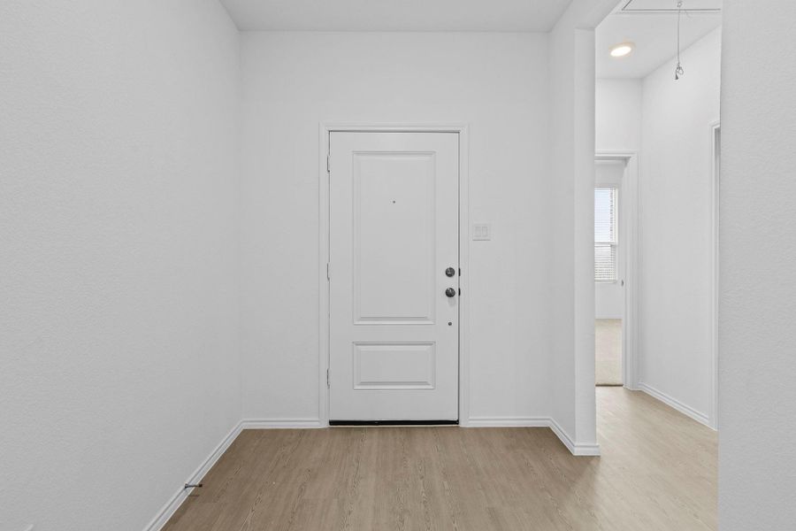 Spacious, unfurnished interior of a new home in Clayton Ranch, Copperas Cove (Image 19).