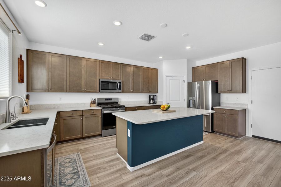 Kitchen Island Kitchen Island