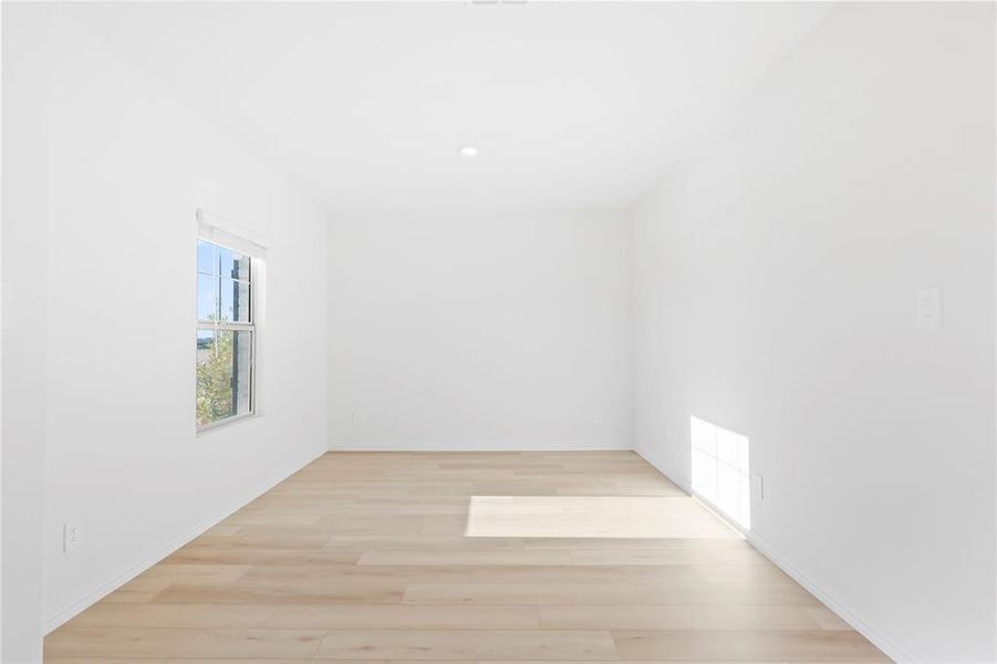 Spacious, unfurnished interior of a new home in River Ridge, Crandall (Image 15).