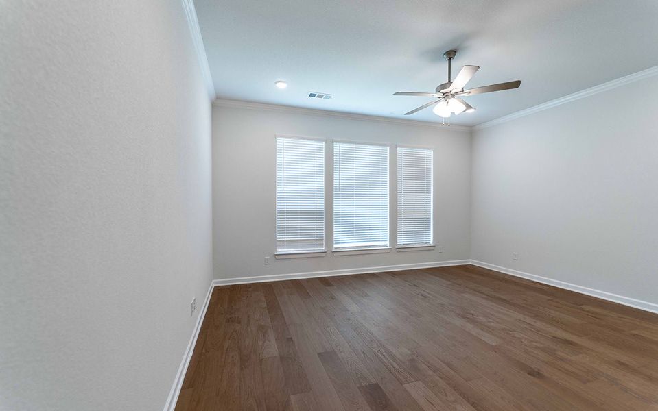Spacious, unfurnished interior of a new home in Solterra, Mesquite (Image 19).