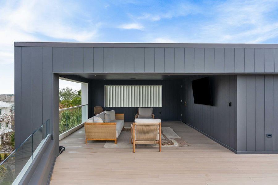 Exterior details and patio area of a home in , Isle Of Palms (Image 35).