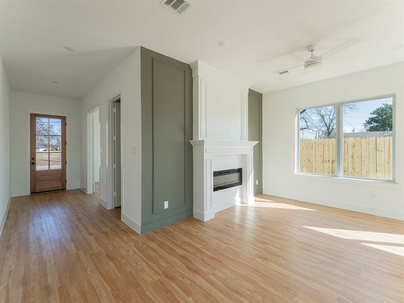 Spacious, unfurnished interior of a new home in , Dallas (Image 14). Spacious, unfurnished interior of a new home in , Dallas (Image 14).