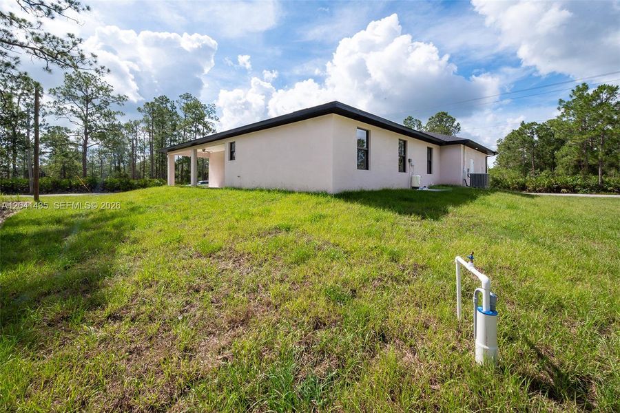 Exterior details and patio area of a home in , Lehigh Acres (Image 26).