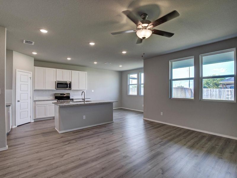 Representative unfurnished interior of a home built from the The Asheville E by Davidson Homes LLC in Hannah Heights, Seguin (Image 16). Representative unfurnished interior of a home built from the The Asheville E by Davidson Homes LLC in Hannah Heights, Seguin (Image 16).