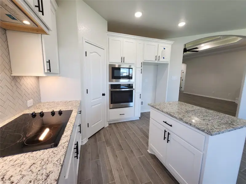 Furnished interior view inside a new home in Eagle Heights, Salado (Image 5). Furnished interior view inside a new home in Eagle Heights, Salado (Image 5).