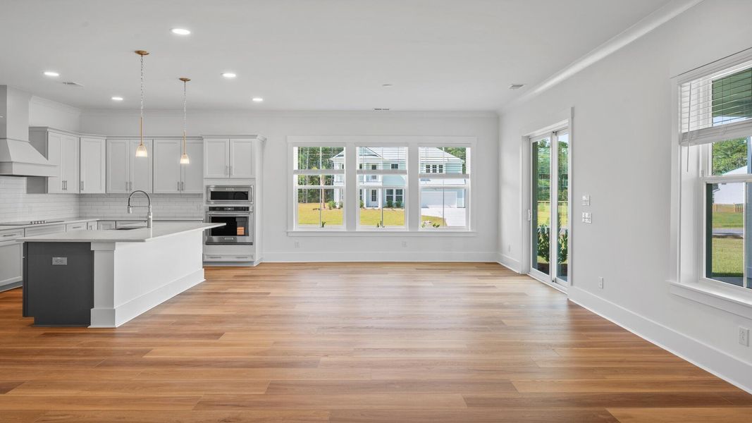 Spacious, unfurnished interior of a new home in Pamlico Terrace, Awendaw (Image 8).