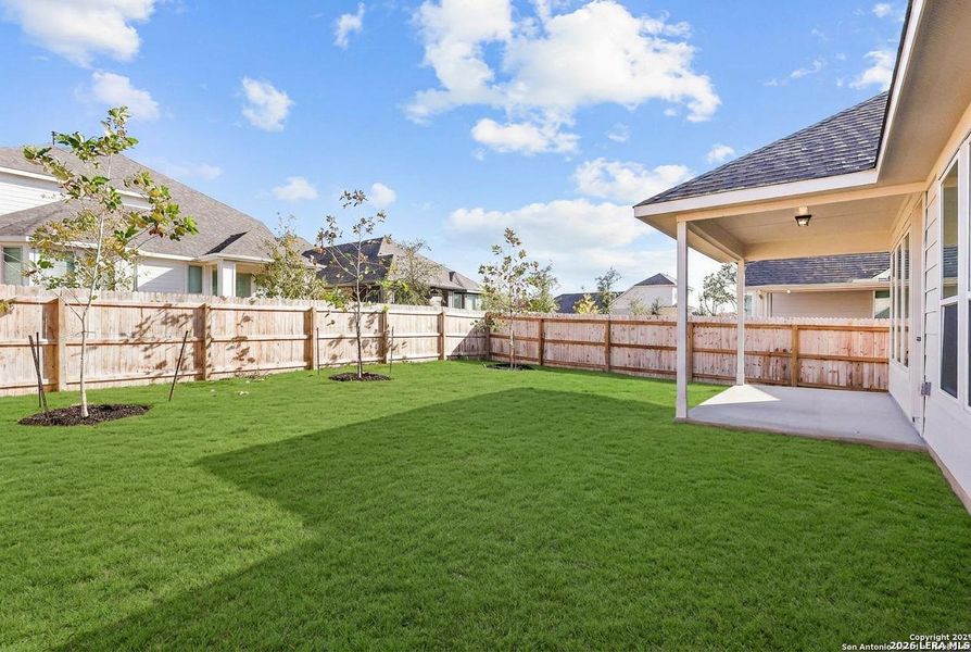 Exterior details and patio area of a home in Davis Ranch, San Antonio (Image 19).