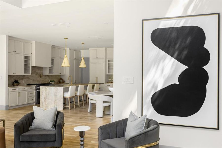 Furnished interior view inside a new home in , Dallas (Image 18). Furnished interior view inside a new home in , Dallas (Image 18).