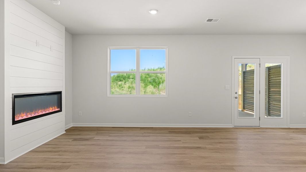 Representative unfurnished interior of a home built from the Freeport by D.R. Horton in Hamptons at Riverwood North, Dallas (Image 17).
