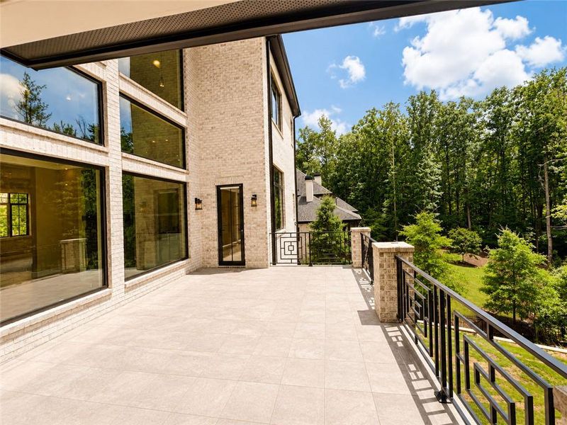 Exterior details and patio area of a home in , Alpharetta (Image 27).