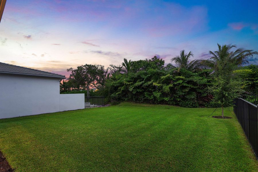 Image 87 of a home in Lotus Edge.