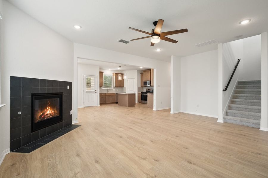 Spacious, unfurnished interior of a new home in The Hills of Bear Creek, Manchaca (Image 24).